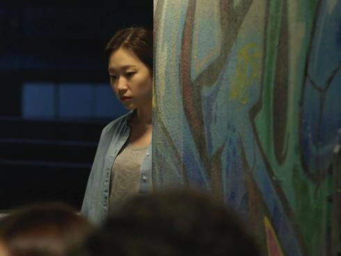 Sự thật phũ phàng đằng sau việc chồng tha thiết xin được hàn gắn