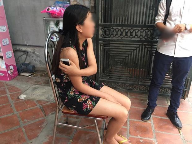 Cô gái quay clip người dân đánh 2 người phụ nữ bán tăm
