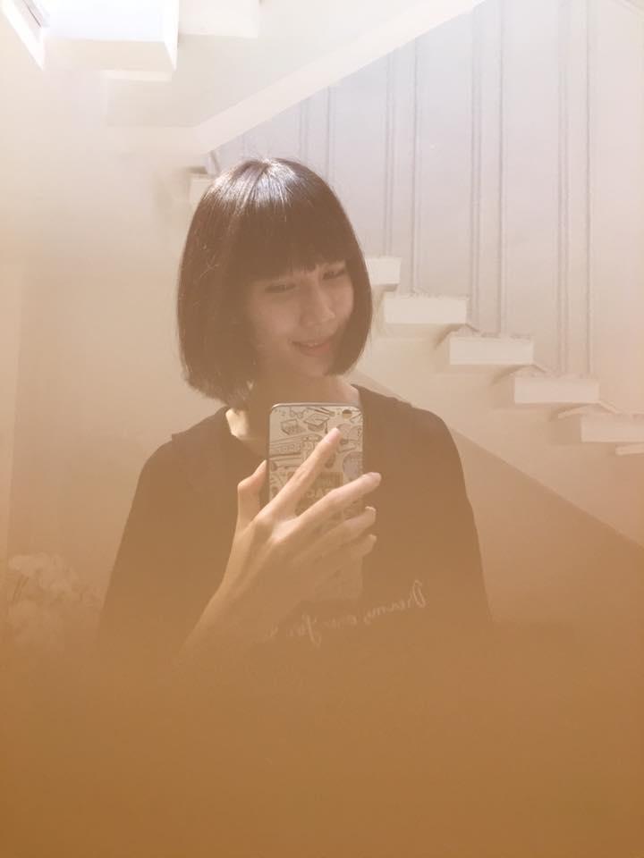 Khám phá gu thời trang của 'thánh mặt đơ' - Cao Ngân Next Top -8