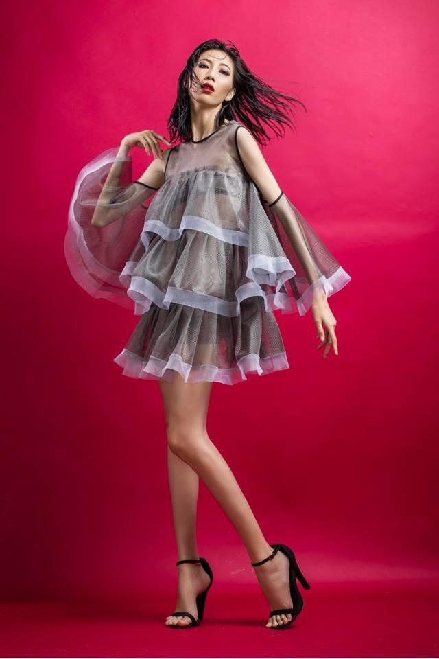 Khám phá gu thời trang của 'thánh mặt đơ' - Cao Ngân Next Top -13