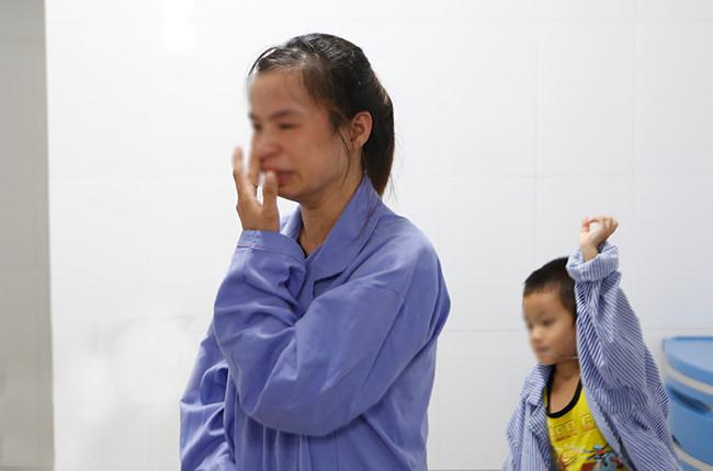 Phụ huynh ân hận vì đưa con đến phòng khám tư bà Hiền cắt bao quy đầu
