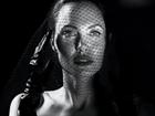 Angelina Jolie: Chiêu trò hay sự thật?