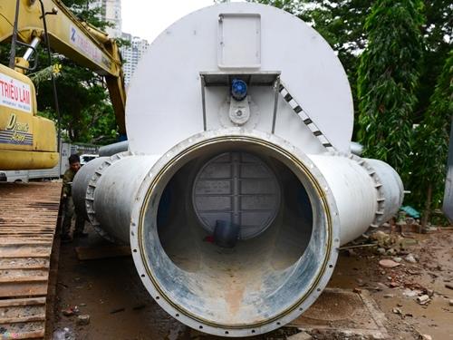 Siêu máy bơm chống ngập đường Nguyễn Hữu Cảnh ở Sài Gòn