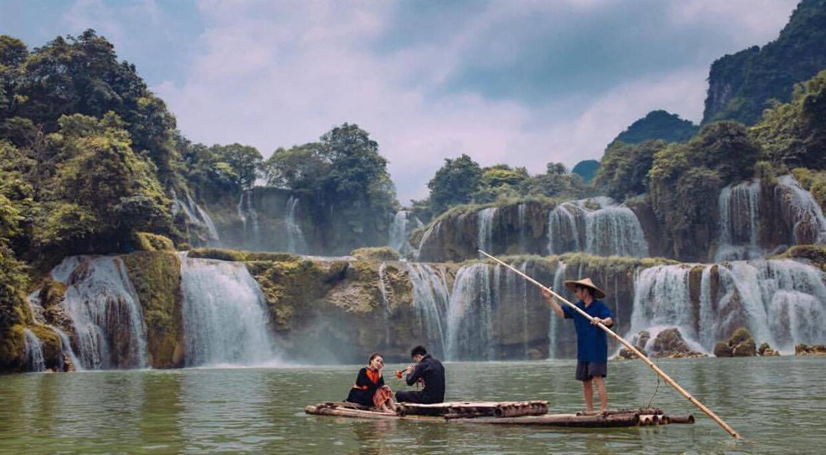 Tạo hit với MV dài 5 phút, có ai ngờ Bích Phương chỉ mặc 2 bộ quần áo giản dị không ngờ-5