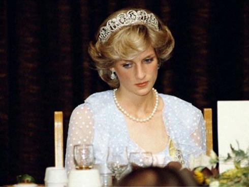 Bí mật của Công nương Diana vào thời khắc tuyệt vọng nhất sắp phát sóng