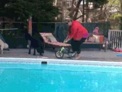 Clip hài: Những màn biểu diễn 'thảm họa'-1