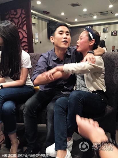 Sự thật showbiz: Thác loạn, mại dâm, chất cấm... hay góc khuất sau các bữa tiệc ở làng giải trí?-5