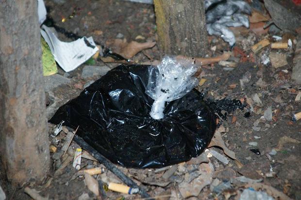 Quán trà sữa của Phạm Hương bất ngờ bị tạt sơn đúng ngày khai trương-6