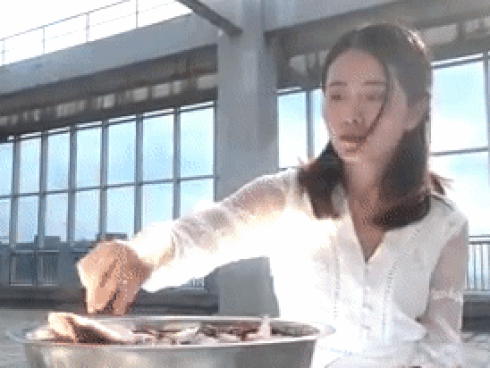 Thánh ăn công sở tiết lộ 'cá kiếm' 1,6 tỷ đồng với mỗi clip có lồng quảng cáo-3