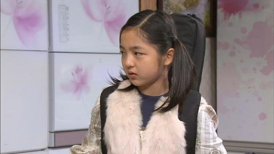Ngỡ ngàng trước nhan sắc kém xinh của sao nhí bị bắt nạt trong 'Gia đình là số 1'-3