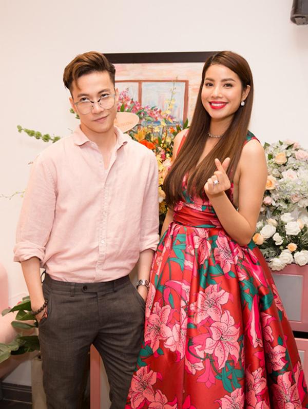 Phạm Hương mặt mộc đi hát karaoke sau sự cố quán trà sữa bị tạt sơn-4