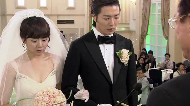 Kế sách hủy hôn của bạn thân bị bại lộ khiến cô dâu tái mặt-1