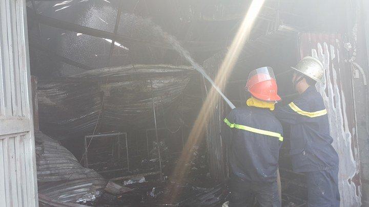 Cháy lớn ở khu xưởng huyện Hoài Đức, 8 người tử vong-6