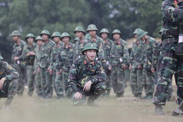 'Chết cười' khi xem Khắc Việt đuổi bắt trộm trong quân ngũ-5