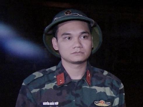 Khắc Việt 'cười không ngậm được miệng' khi xem đàn em đi khom trong quân ngũ-7