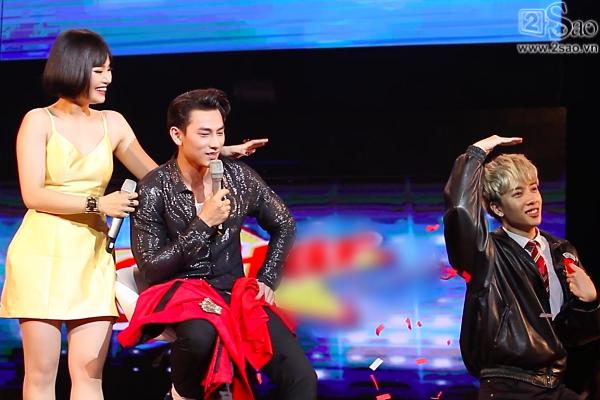 'Nam thần' Isaac kể về mối tình đầu học lớp 5 với lớp trưởng xinh đẹp-1