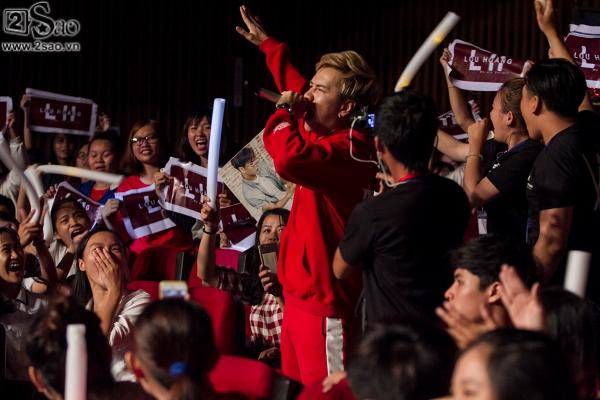 'Nam thần' Isaac kể về mối tình đầu học lớp 5 với lớp trưởng xinh đẹp-12