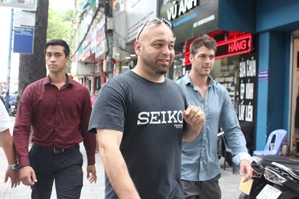 'Flores không đủ trình độ để thắng Cung Lê'-1