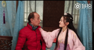 Hậu trường hài hước hé lộ 'bậc thầy' diễn sâu trong phim Hoa ngữ-6
