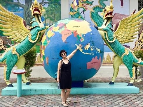 Nữ du khách từng bị giật điện thoại ở Việt Nam nói về mặt trái của du lịch