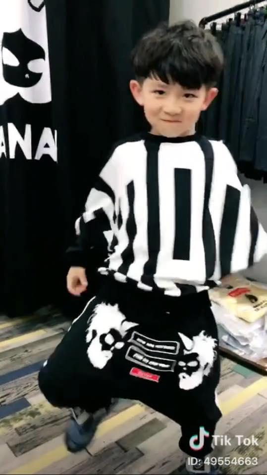 Clip nhảy siêu đỉnh của cậu nhóc người Hàn hút hàng trăm nghìn lượt xem-1