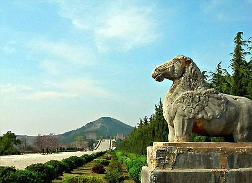 Những điều kỳ lạ chưa có lời giải ở lăng mộ Võ Tắc Thiên-1