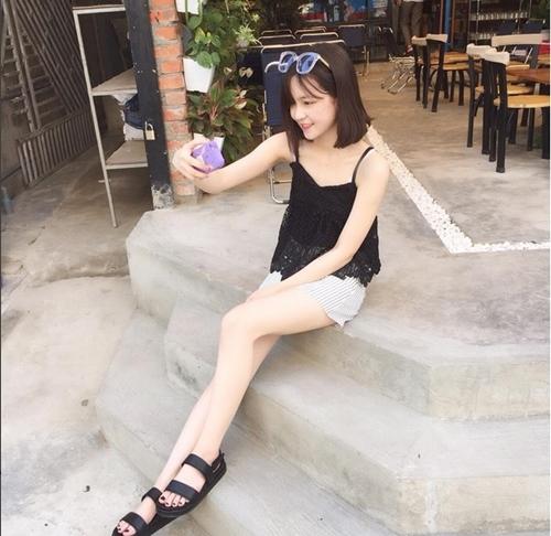 Nhan sắc đẹp không tỳ vết của cô nàng hot girl 10X xứ Nghệ được cư dân mạng săn lùng-11