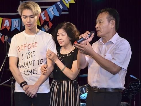 Nối tiếp thành công, Erik được mời tham dự 'Asia song festival 2017'-4