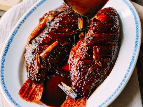 Cá rô phi sốt kiểu này ăn đưa cơm phải biết