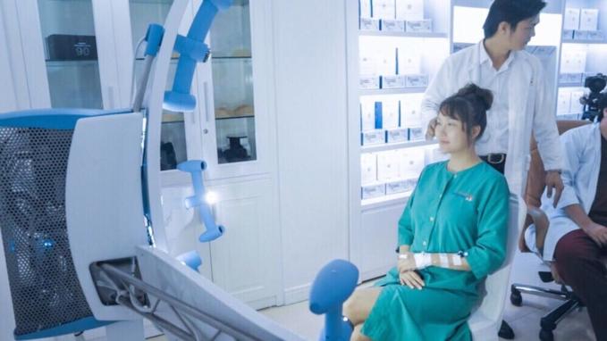 Cùng trải qua đại phẫu: Đức Phúc được chúc mừng, Phi Thanh Vân nhận 'gạch đá'-6