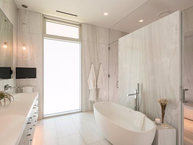 Siêu dinh thự nghìn tỷ gây sốt vì có vườn nho rộng bạt ngàn-6