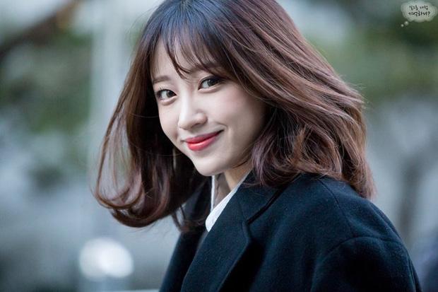 Xuất hiện nữ thần tượng sở hữu gương mặt mộc đẹp đến mức được xếp vào top 5% nhan sắc-5