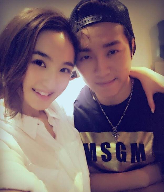 Bị ném đá vì nàng 12 yêu chàng 24 tuổi, sau 4 năm cặp đôi tung loạt ảnh khiến ai cũng giật mình-8