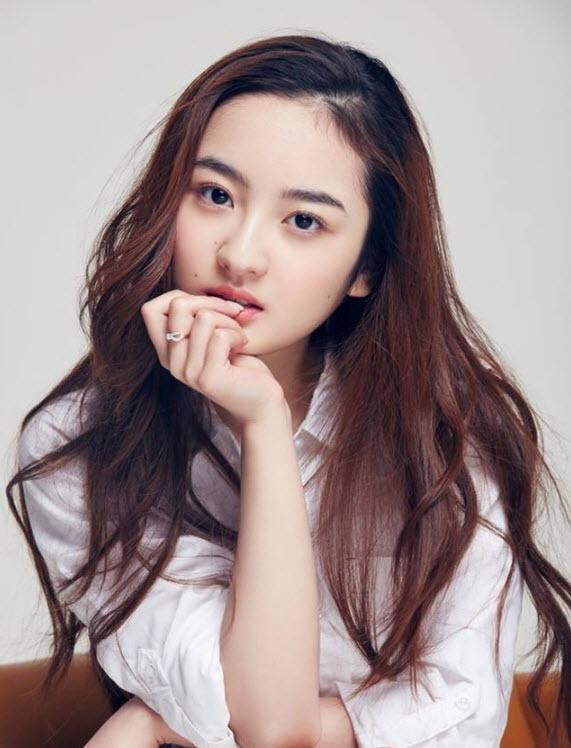 Bị ném đá vì nàng 12 yêu chàng 24 tuổi, sau 4 năm cặp đôi tung loạt ảnh khiến ai cũng giật mình-11