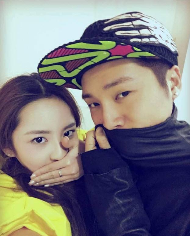 Bị ném đá vì nàng 12 yêu chàng 24 tuổi, sau 4 năm cặp đôi tung loạt ảnh khiến ai cũng giật mình-10