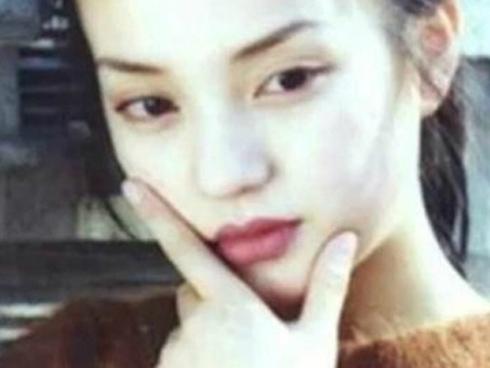 Ngắm lại Triệu Vy thời 'mắt xoe tròn trong veo'