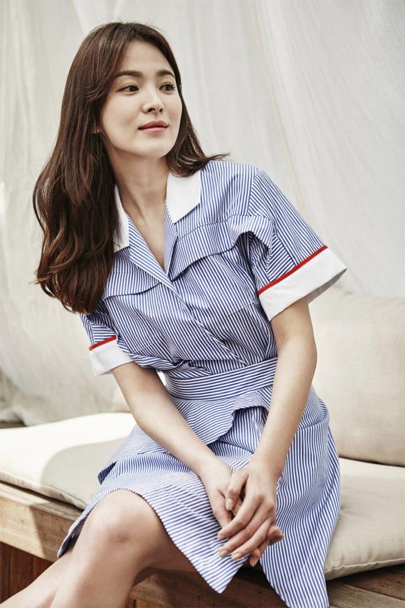 Tưởng giản dị nhưng thật ra Song Hye Kyo cũng chơi hàng hiệu cực đỉnh-6