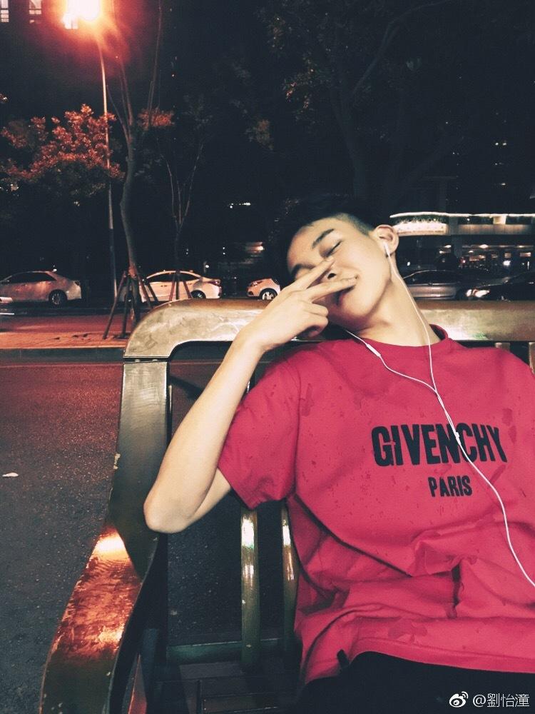 Chàng soái ca điển trai, học giỏi đúng chuẩn con nhà người ta-5