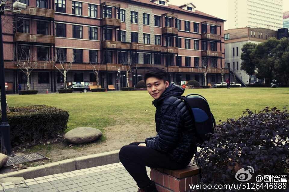 Chàng soái ca điển trai, học giỏi đúng chuẩn con nhà người ta-9