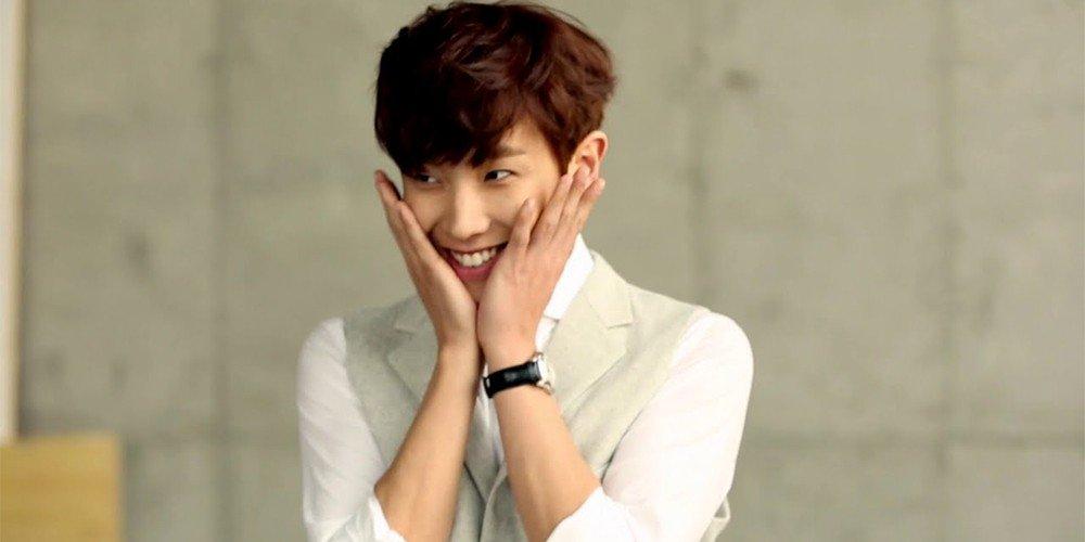 Sao Hàn 1/8: Hậu trường đáng yêu của SNSD Yoona và Siwan trong 'The King Loves'-8