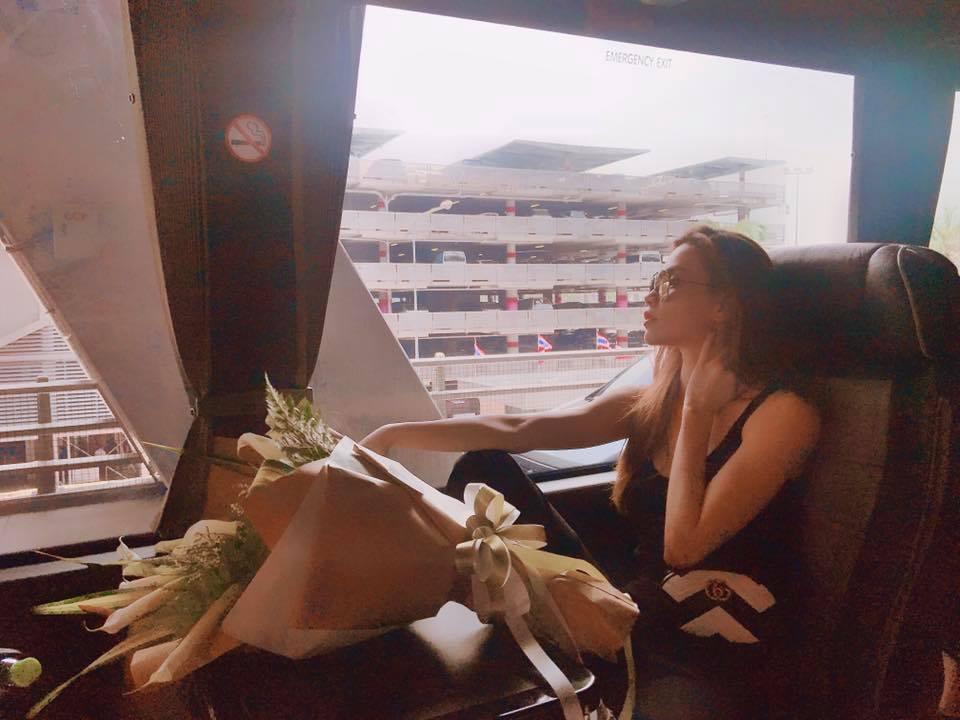 Tin sao Việt 1/8: Trấn Thành khóa môi Hari Won trên du thuyền-6