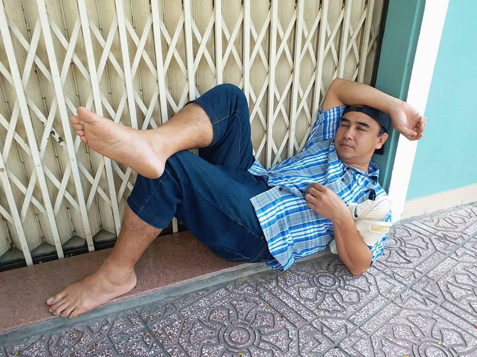 Tin sao Việt 1/8: Trấn Thành khóa môi Hari Won trên du thuyền-12