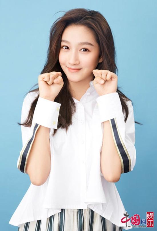 Mặt trái sau ánh hào quang của sao nhí: nhập viện vì kiệt sức, ôn bài trên giường bệnh-3