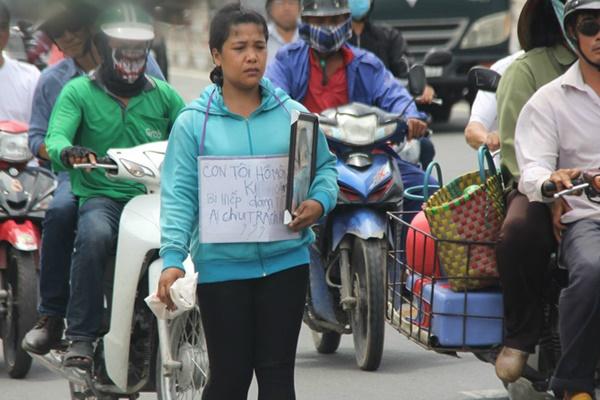Vụ bé gái 13 tuổi Cà Mau tự tử nghi xâm hại: Mẹ ôm di ảnh con, uất ức cầu cứu VKS tối cao-2