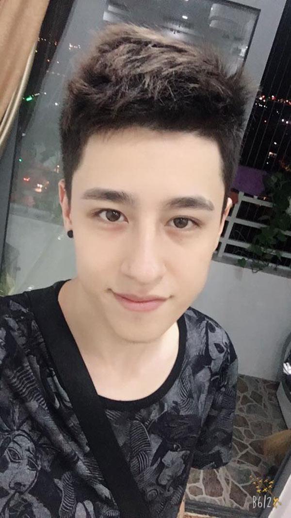 Hot boy 9X đã đẹp trai còn xăm hình cực giỏi khiến hội chị em bấn loạn-3