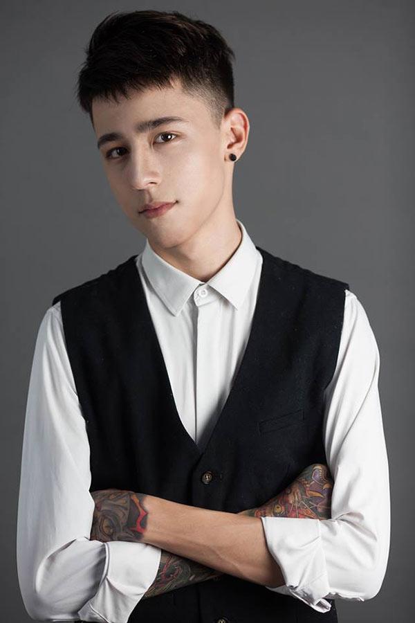 Hot boy 9X đã đẹp trai còn xăm hình cực giỏi khiến hội chị em bấn loạn-4