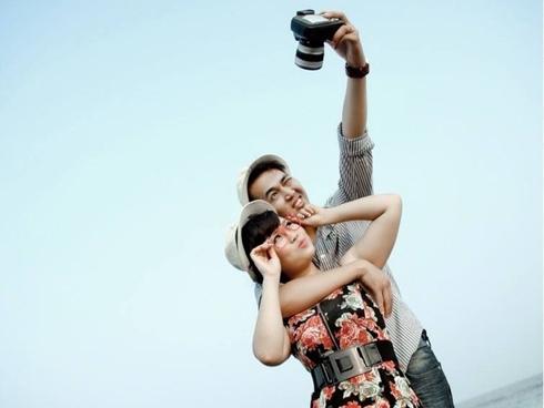 Hôn nhân tuyệt đẹp của anh chồng tuyên bố  'vợ là để yêu, không phải để đẻ' khi bà xã sinh 2 con gái