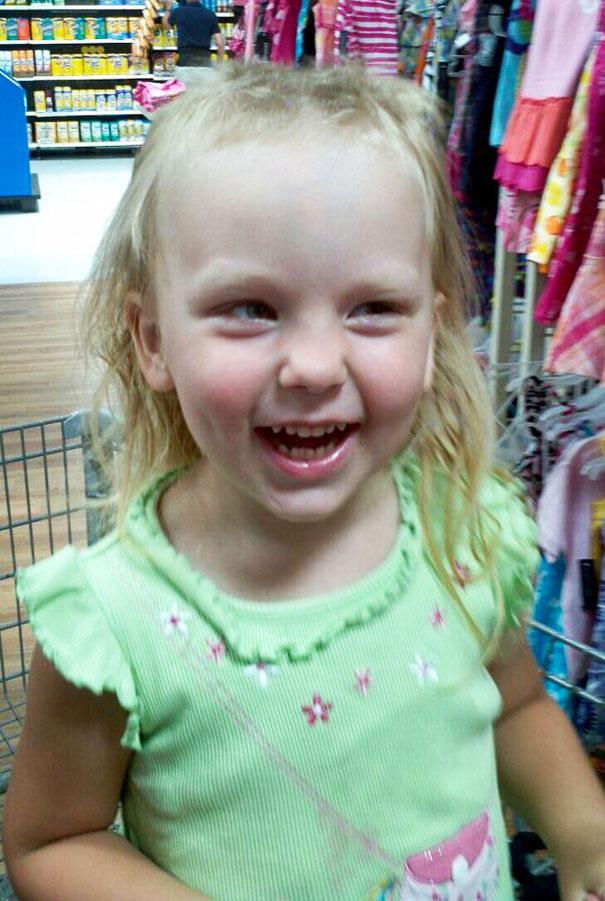 Cùng nhìn lại những kiểu tóc 'trơ trụi', mà thủa bé ai cũng từng tự cắt cho mình-6