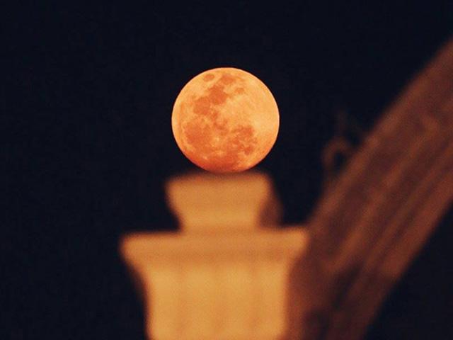 'Trăng máu' sắp xuất hiện tại Việt Nam-1