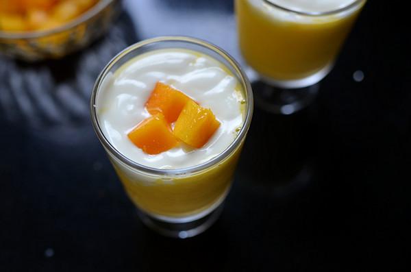 Thử làm sinh tố xoài sữa chua mà xem, đảm bảo uống một lần mê luôn-10